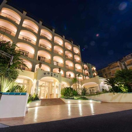 Hotel San Francesco مايوري المظهر الخارجي الصورة