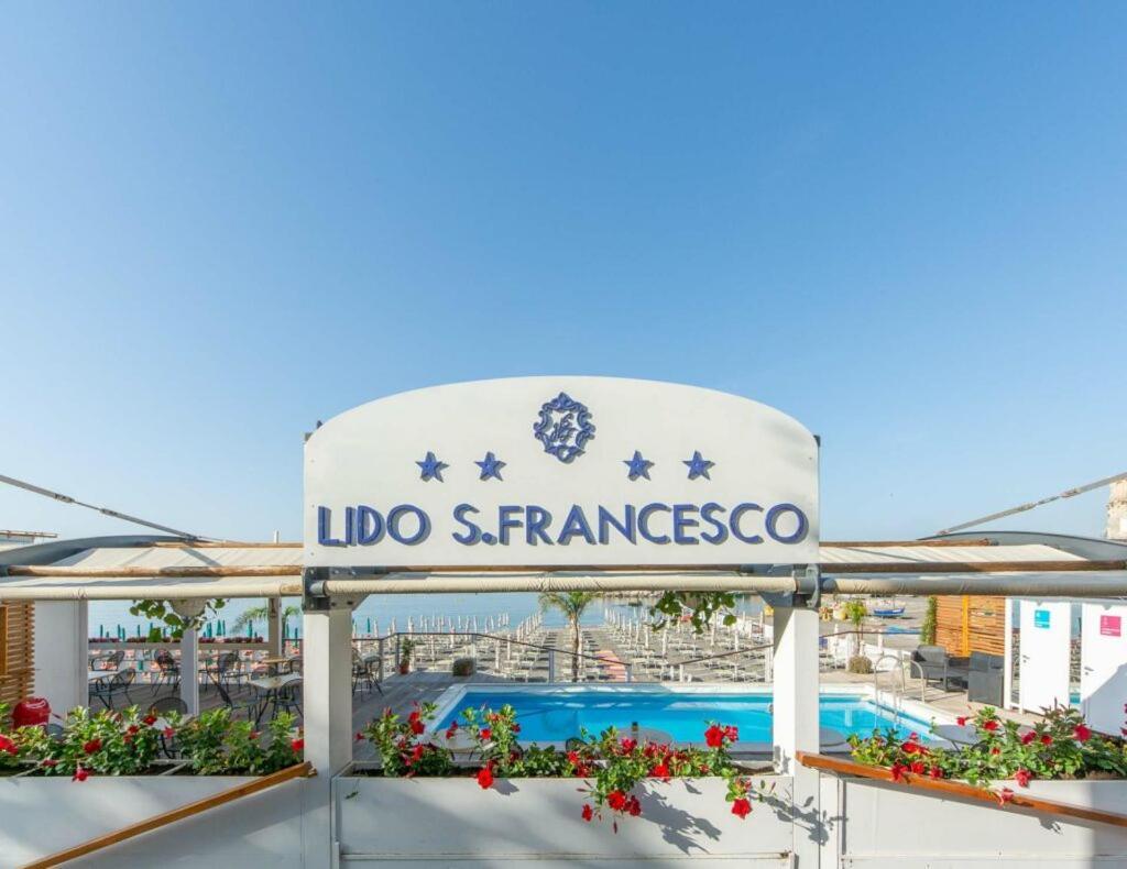 Hotel San Francesco مايوري المظهر الخارجي الصورة