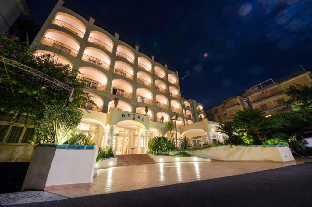 Hotel San Francesco مايوري المظهر الخارجي الصورة